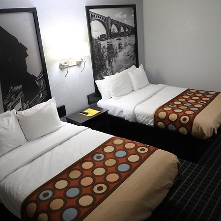 Super 8 By Wyndham Richmond Airport Va Otel Sandston Dış mekan fotoğraf